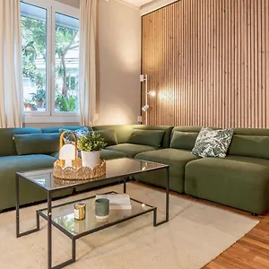 https://design-apartment-sagrada-familia.topbarcelonahotels.com